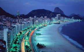 QUATRO QUARTOS ENTRE PRAIA E METRÔ COPA m